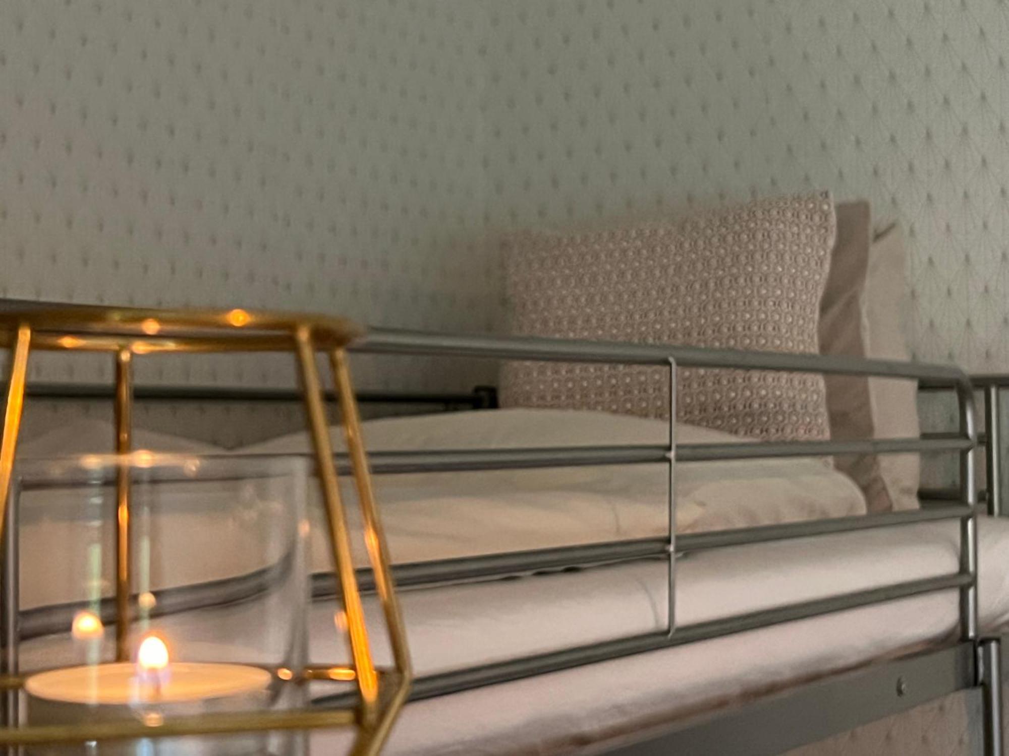 Hostal Champel Cozy *